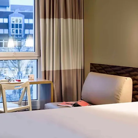Ibis Hotel 2*